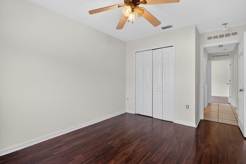 Photo 27 of 2042 Wiley Oaks Ln, Jacksonville, FL 32210, photographed by Megapixeler