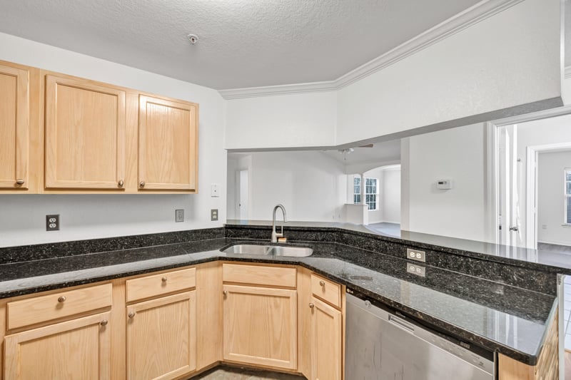 Photo 15 of 7800 Point Meadows Dr unit 1033, Jacksonville, FL 32256, photographed by Megapixeler