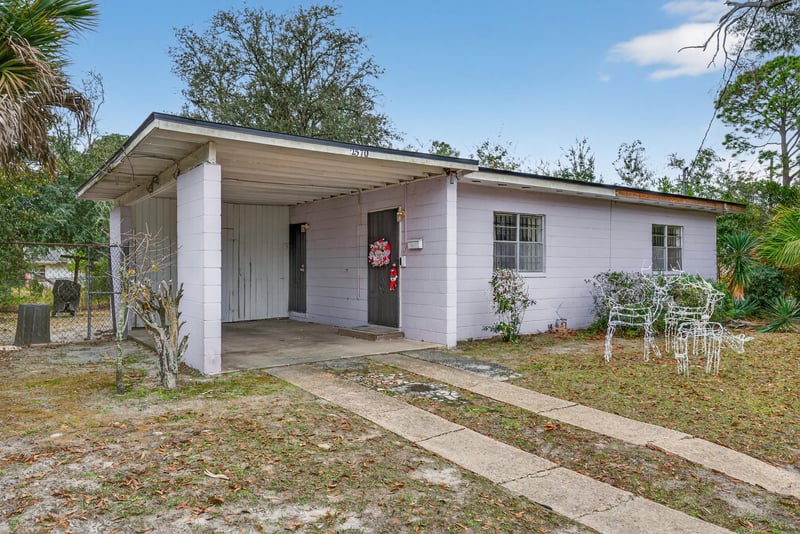 Photo 2 of 2570 Spirea St, Jacksonville, FL 32209, photographed by Megapixeler