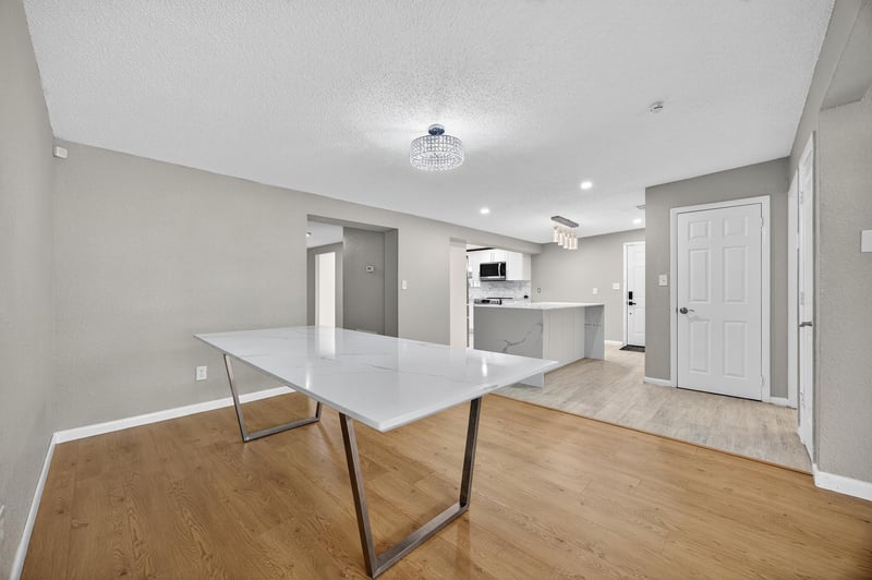 Photo 11 of 5216 Doncaster Ave, Jacksonville, FL 32208, photographed by Megapixeler