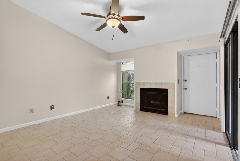 Photo 6 of 3801 Crown Point Rd unit 1294, Jacksonville, FL 32257, photographed by Megapixeler
