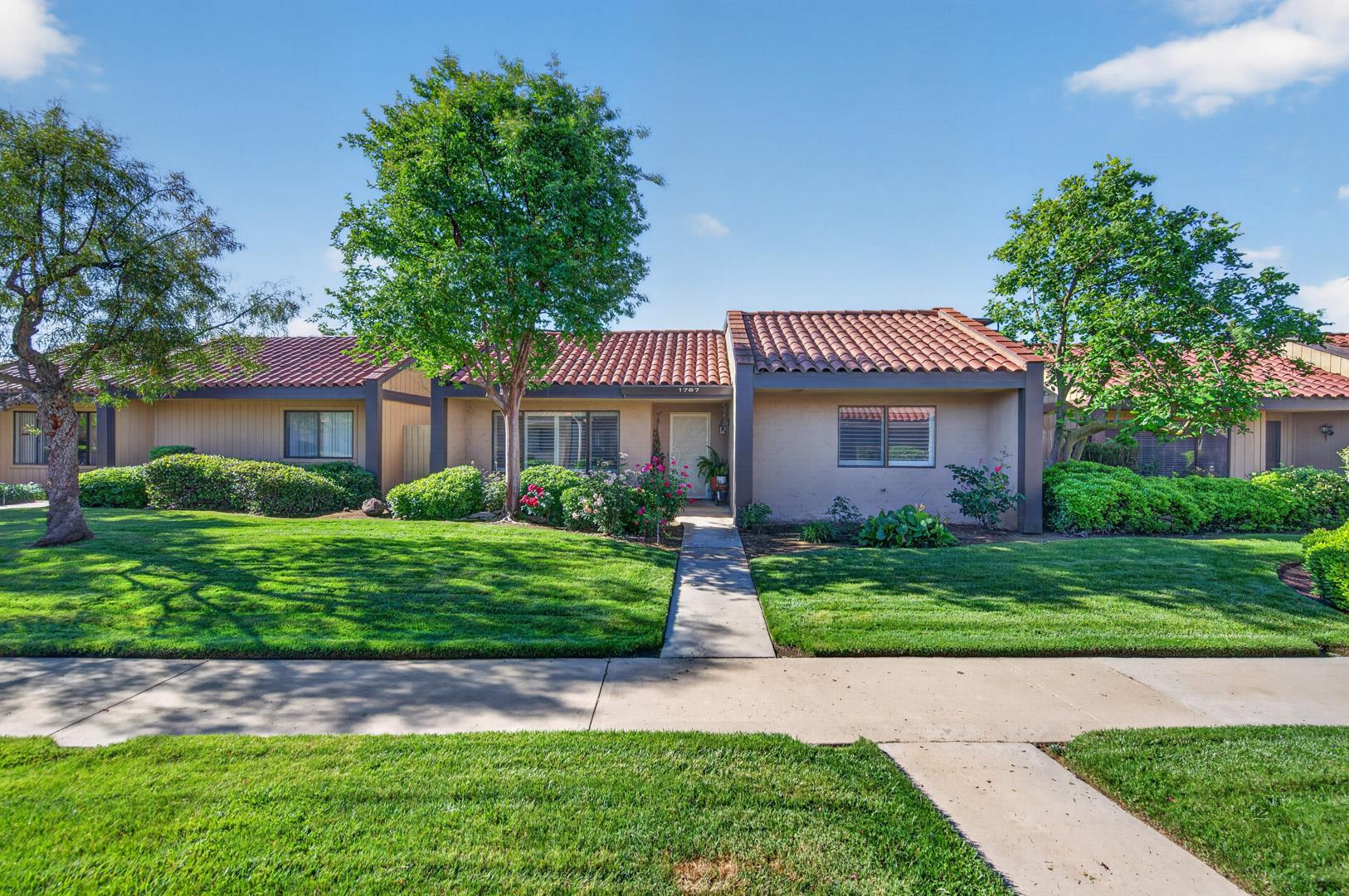 1767 W Santa Ana Ave, photo 49