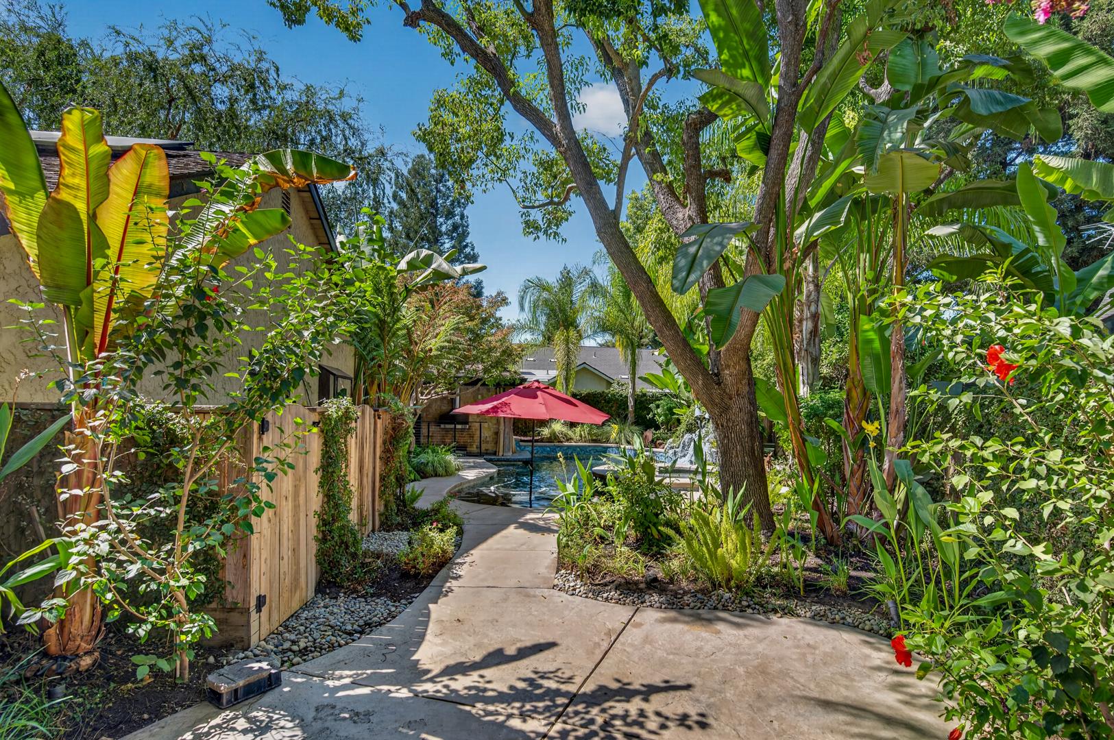 6495 N Vagedes Ave, photo 66