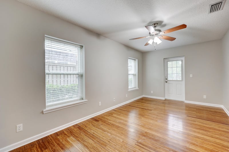 Primary Bed at 371 4th St, Atlantic Beach, FL 32233