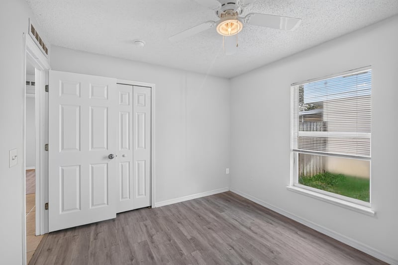 Photo 32 of 5563 Westland Station Rd, Jacksonville, FL 32244, photographed by Megapixeler