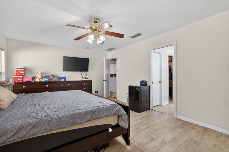 Photo 18 of 14262 Crestwick Dr W, Jacksonville, FL 32218, photographed by Megapixeler