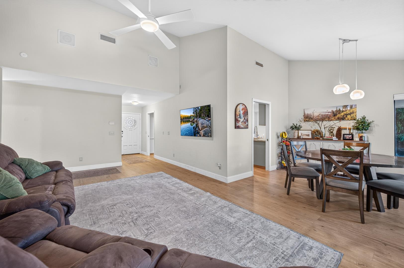 813 E Catalina Cir, photo 32