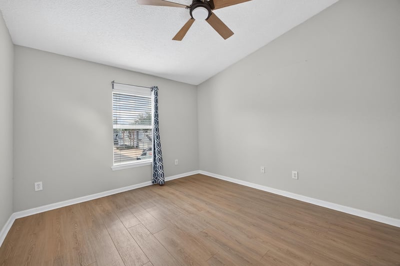 Photo 17 of 7055 Deer Lodge Cir #105, Jacksonville, FL 32256, photographed by Megapixeler