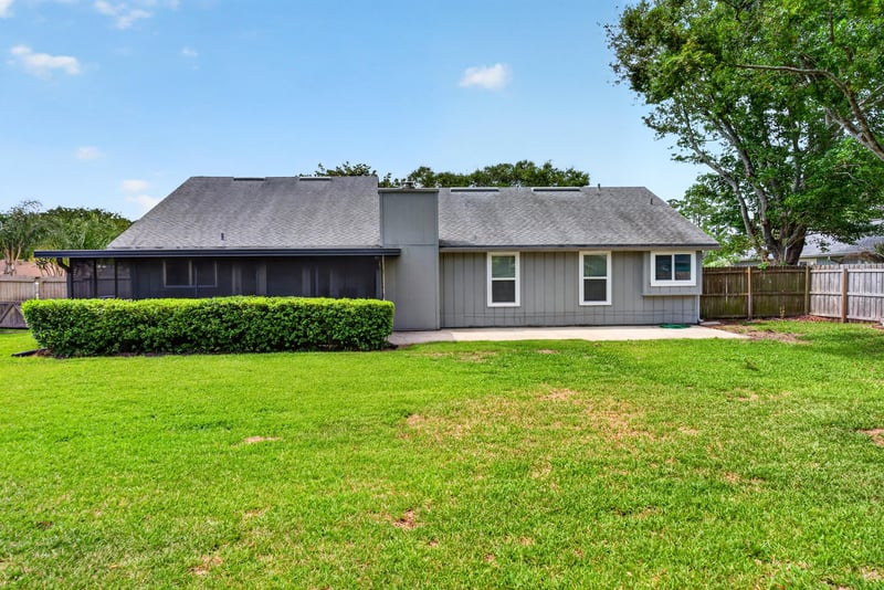 Photo 35 of 622 Valley Forge Rd N, Neptune Beach, FL 32266, photographed by Megapixeler