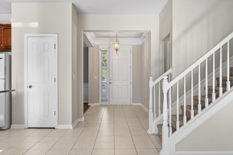 Photo 8 of 3902 Highgate Ct, Jacksonville, FL 32216, photographed by Megapixeler