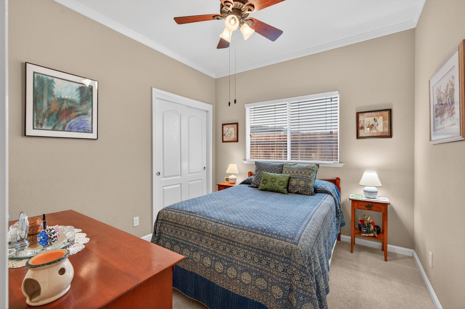 2450 E Fox Glen Ave, photo 26