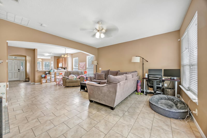 Photo 6 of 8064 Tuxford Ln, Jacksonville, FL 32244, photographed by Megapixeler