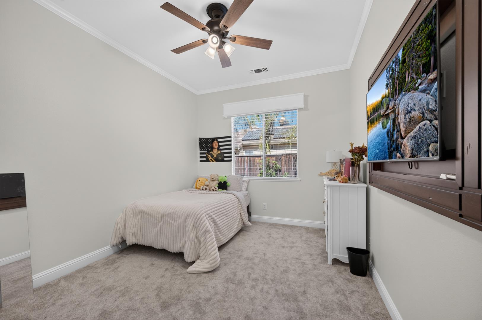 633 W Richmond Ave, photo 68