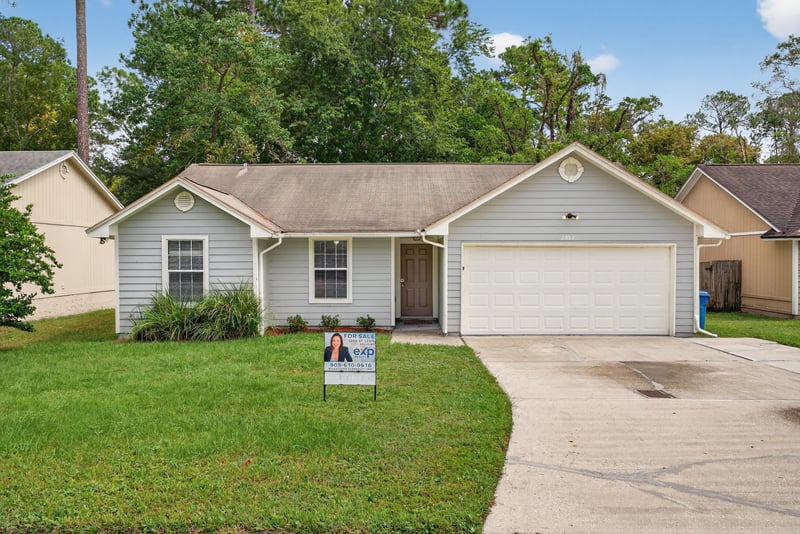 Photo 34 of 2857 Sandy Beach Ln, Jacksonville, FL 32277, photographed by Megapixeler