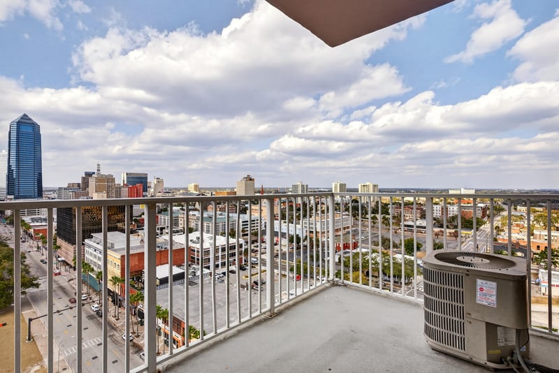 Photo 33 of 400 E Bay St #1502, Jacksonville, FL 32202, photographed by Megapixeler