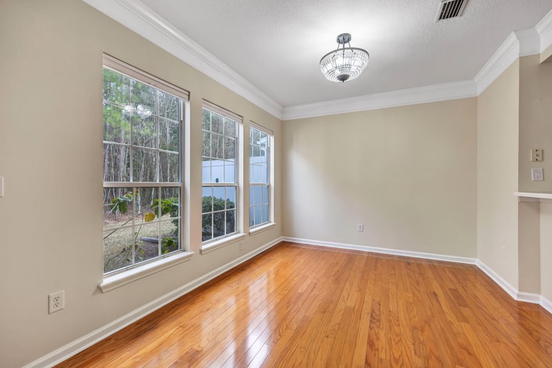 Photo 12 of 3895 Lionheart Dr, Jacksonville, FL 32216, photographed by Megapixeler