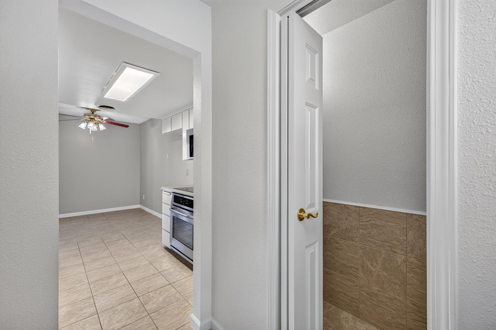 4853 N Winery Cir #115, photo 27