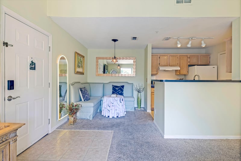 Dining Angle at 7701 Timberlin Park Blvd, Jacksonville, FL 32256