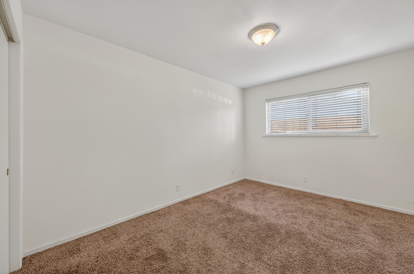 1348 E San Bruno Ave, photo 27