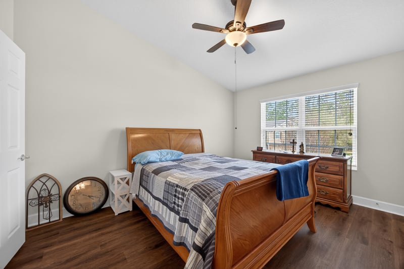 Photo 26 of 6840 Roundleaf Dr, Jacksonville, FL 32258, photographed by Megapixeler