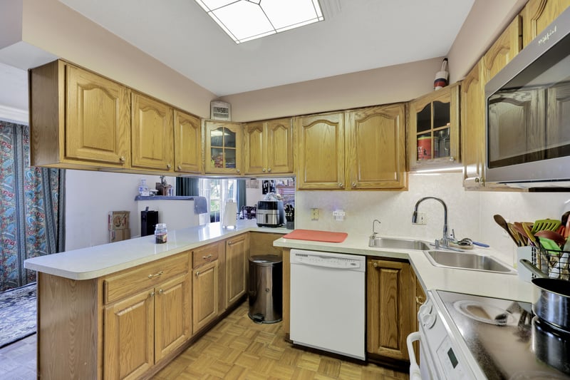 Photo 9 of 570 Cody Dr, Orange Park, FL 32073, photographed by Megapixeler