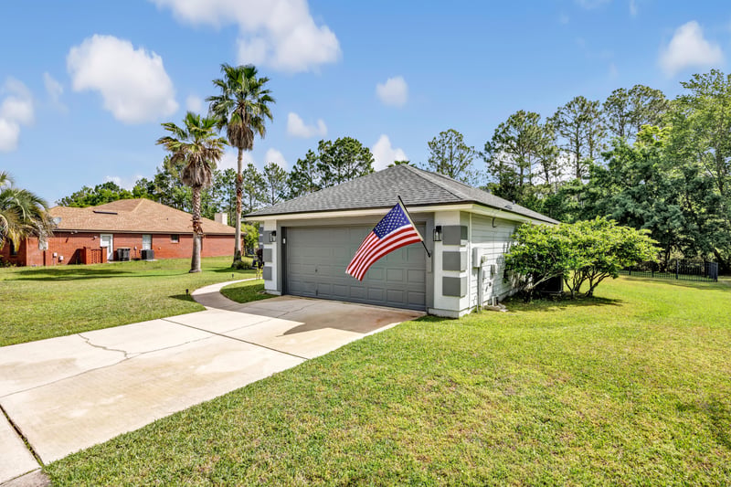 Photo 3 of 5959 Long Cove Dr, Jacksonville, FL 32222, photographed by Megapixeler