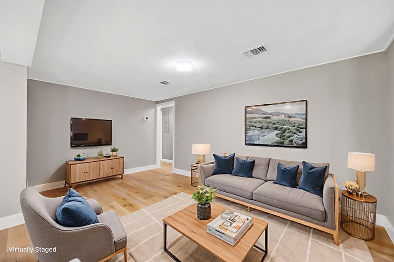Photo 7 of 450 Taylor Ave, Orange Park, FL 32065, photographed by Megapixeler
