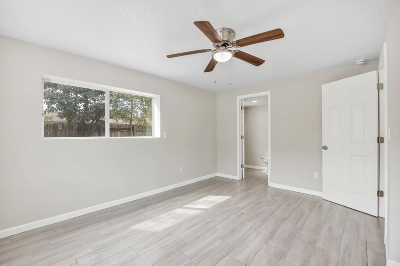 Photo 17 of 8194 Caravelle Dr, Jacksonville, FL 32244, photographed by Megapixeler