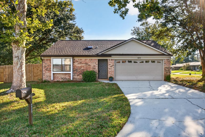 Photo 1 of 603 Benjamin Harrison St, Orange Park, FL 32073, photographed by Megapixeler
