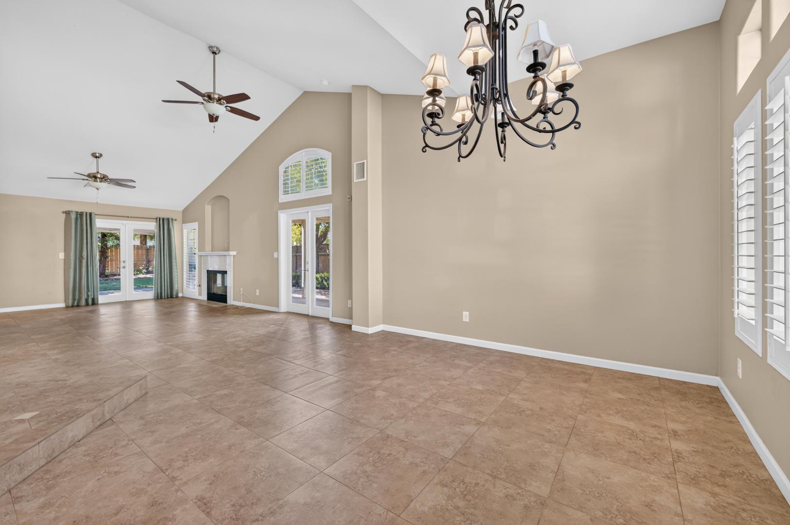 1327 E La France Dr, photo 18