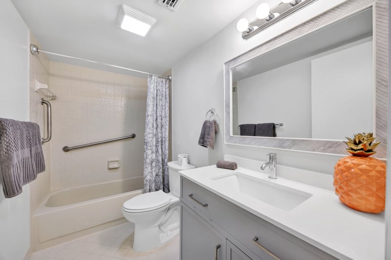 Photo 20 of 2912 St Johns Ave unit 18, Jacksonville, FL 32205, photographed by Megapixeler