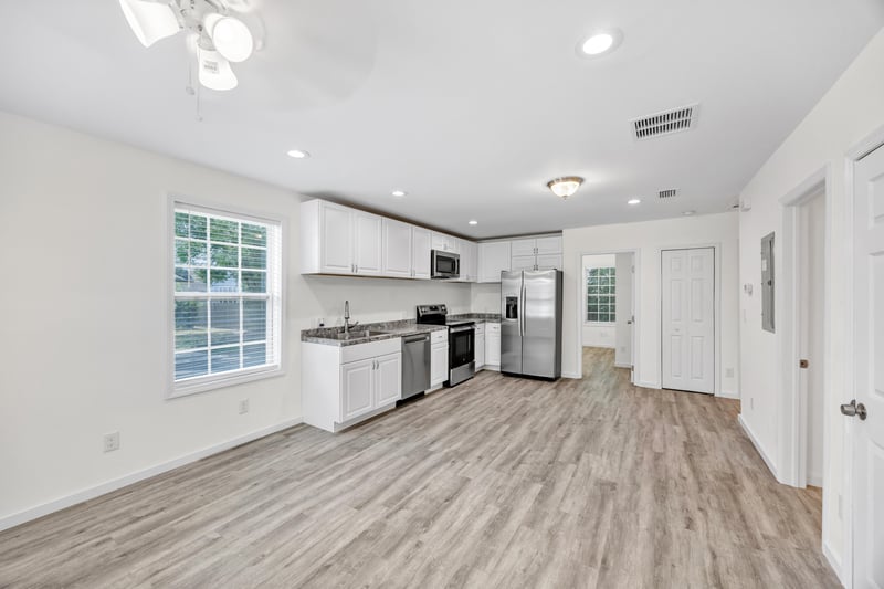 Photo 6 of 2311 Wooddale St, Jacksonville, FL 32207, photographed by Megapixeler