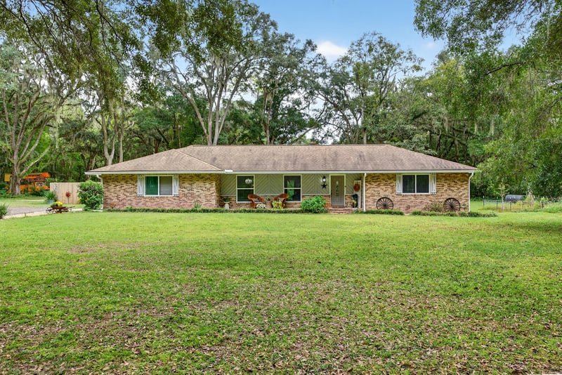Photo 4 of 6049 Taylor Rd, Jacksonville, FL 32234, photographed by Megapixeler
