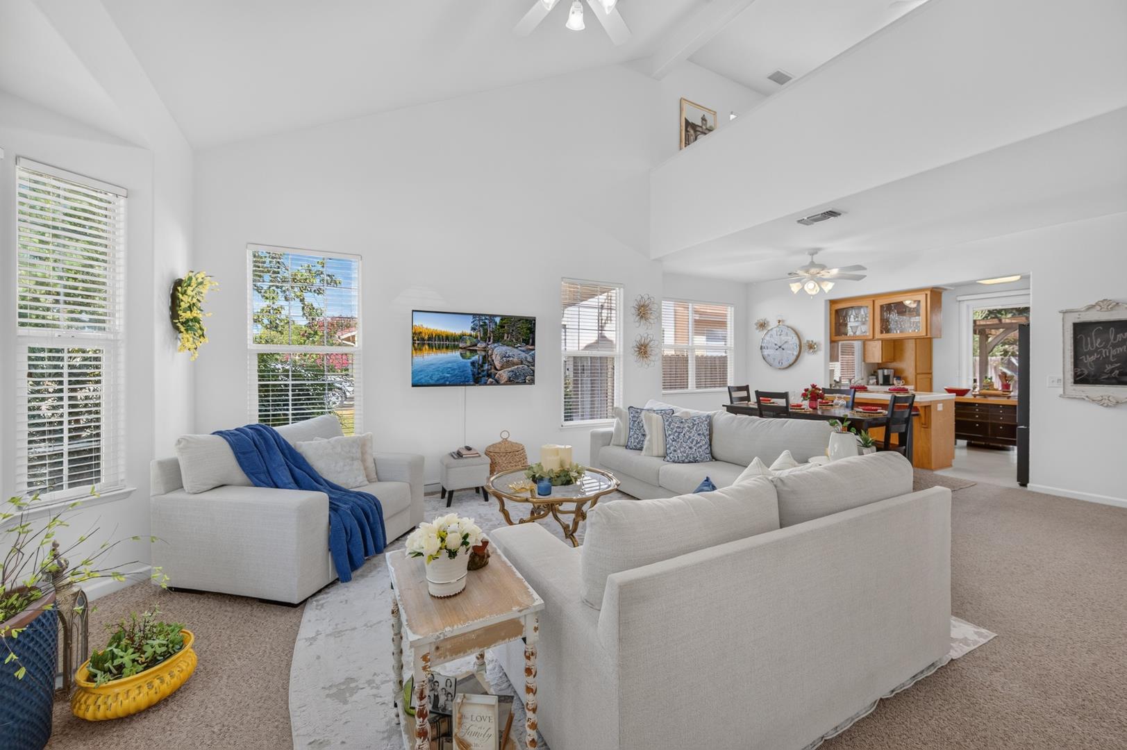 337 Village Dr, photo 30