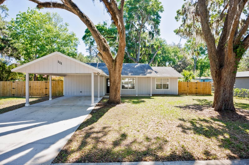 Photo 1 of 111 Husson Ave, Palatka, FL 32177, photographed by Megapixeler