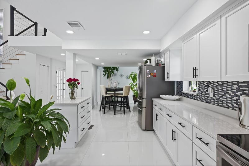 Photo 19 of 7805 Baymeadows Cir W, Jacksonville, FL 32256, photographed by Megapixeler