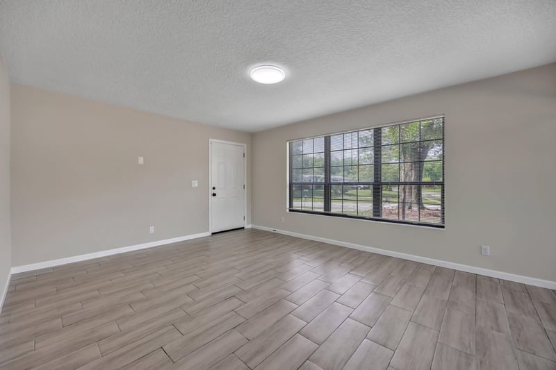 Photo 7 of 10707 Indies Dr N, Jacksonville, FL 32246, photographed by Megapixeler