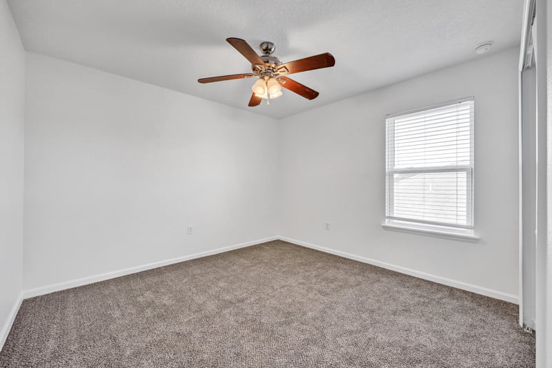 Photo 33 of 12248 Woodview Dr, Jacksonville, FL 32246, photographed by Megapixeler