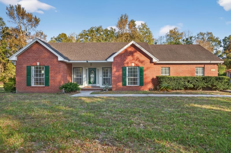 Roof without shadows at 11319 Simmons Rd, Jacksonville, FL 32218