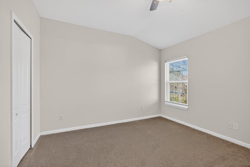 Photo 17 of 1509 Biscayne Bay Dr, Jacksonville, FL 32218, photographed by Megapixeler