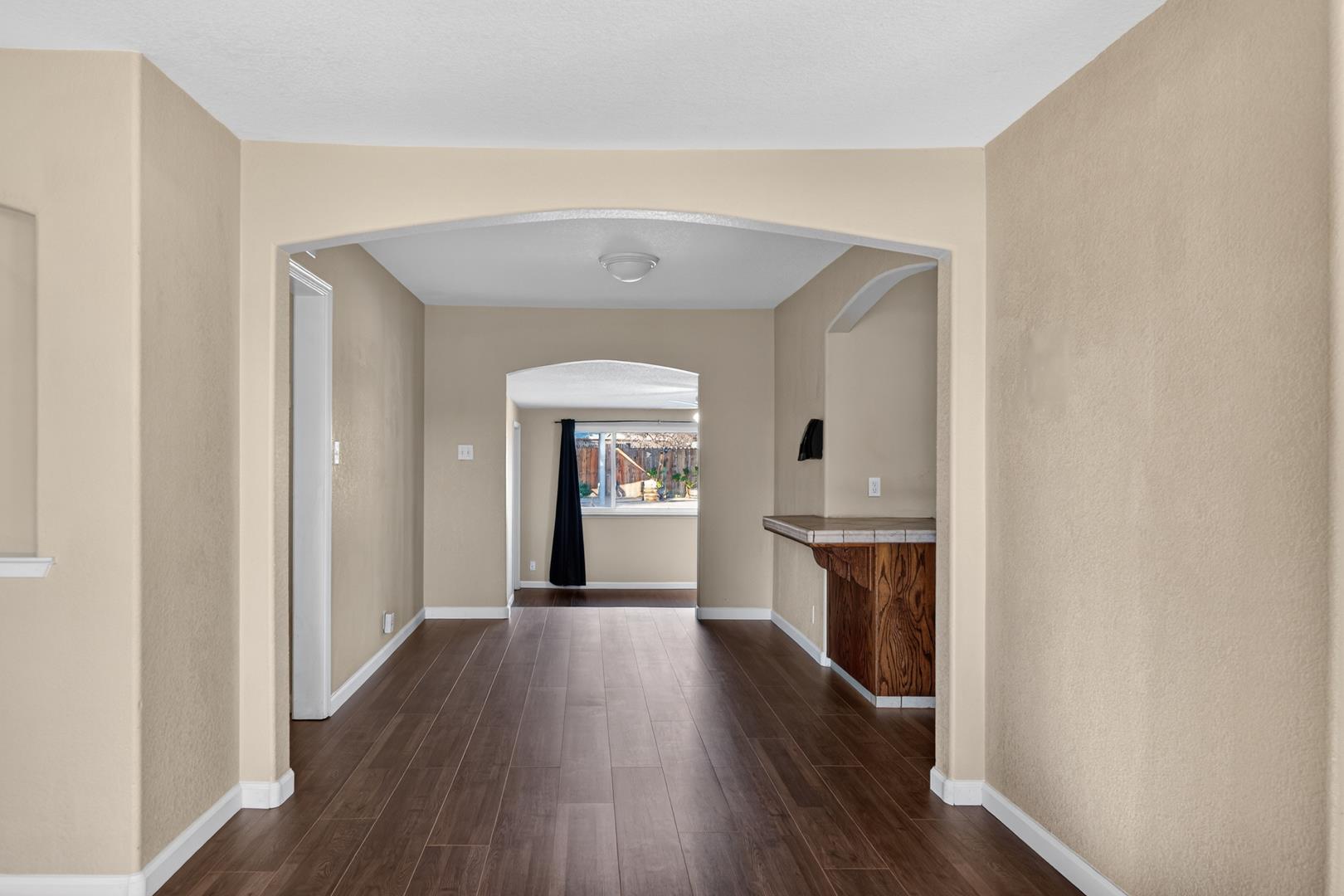 1524 W Fountain Way, photo 21