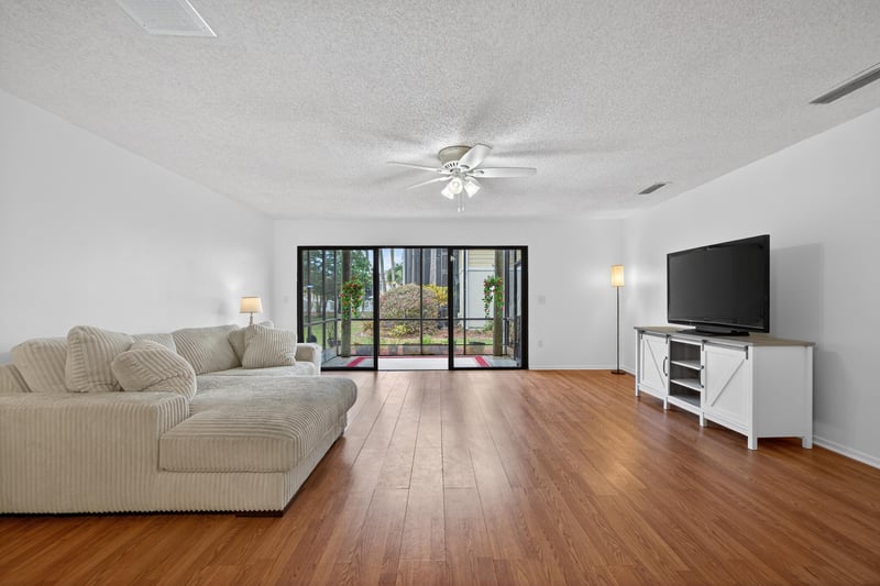 Photo 7 of 7936 Los Robles Ct #7936, Jacksonville, FL 32256, photographed by Megapixeler