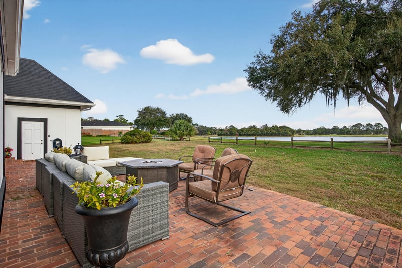 Back Patio at 7987 Hollyridge Rd, Jacksonville, FL 32256