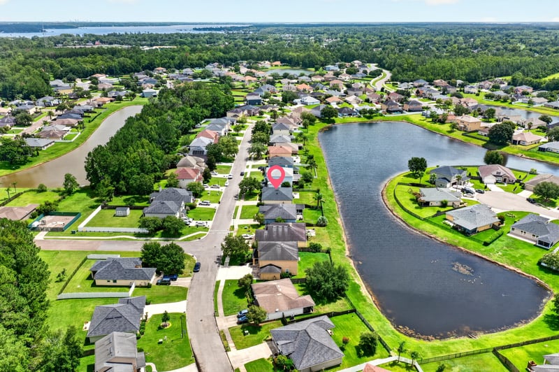 Aerial view of the street and pond in Middleburg