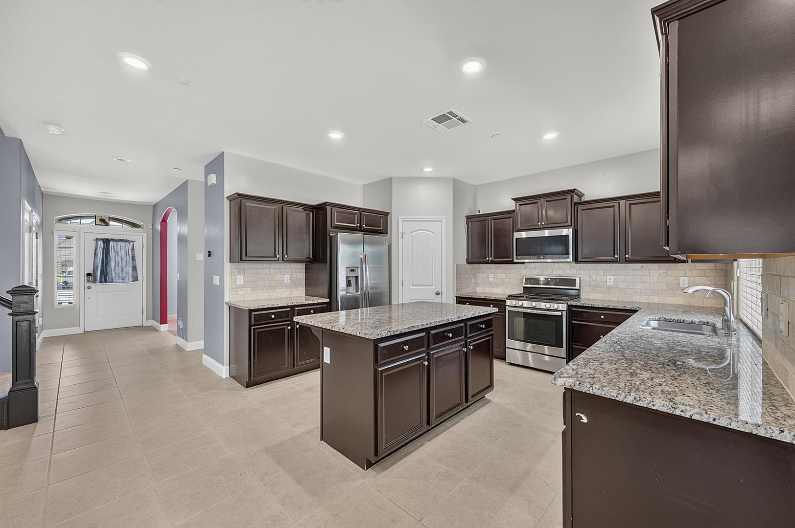 2148 La Canada Ave, photo 32