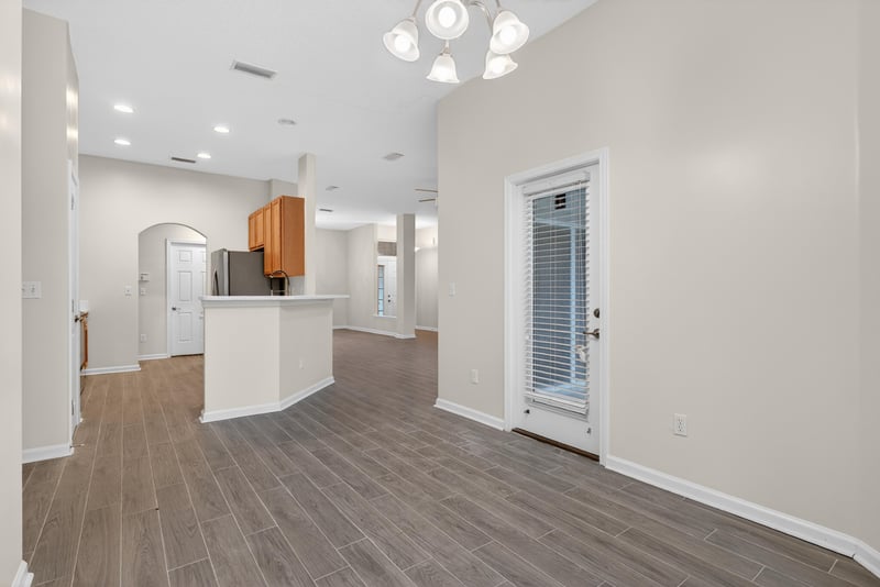 Dinet Area at 14344 Summer Breeze Dr, Jacksonville, FL 32218