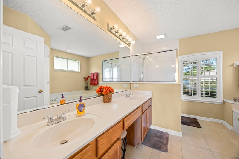 Photo 28 of 10907 Taurina Ridge Dr, Jacksonville, FL 32218, photographed by Megapixeler