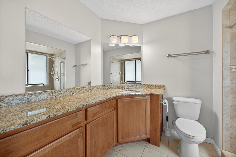 Photo 16 of 4294 Tanglewilde Dr S, Jacksonville, FL 32257, photographed by Megapixeler