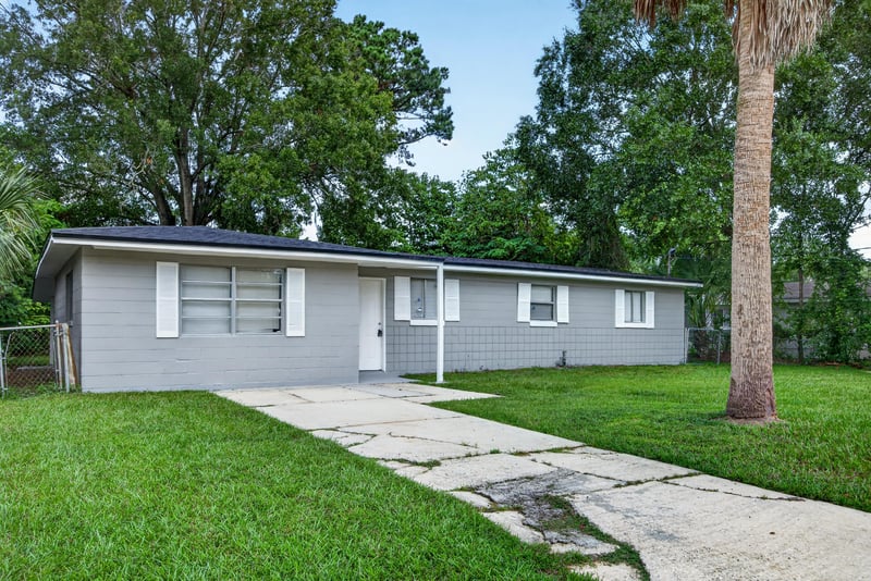 Front entry door and windows at 6745 Jack Horner Ln, Jacksonville, FL 32210