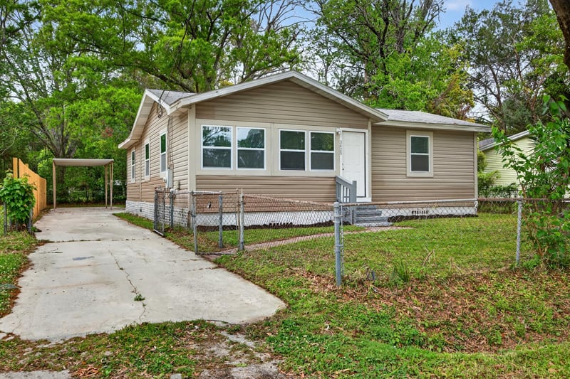 Photo 2 of 3425 Greenbrier Dr, Jacksonville, FL 32254, photographed by Megapixeler